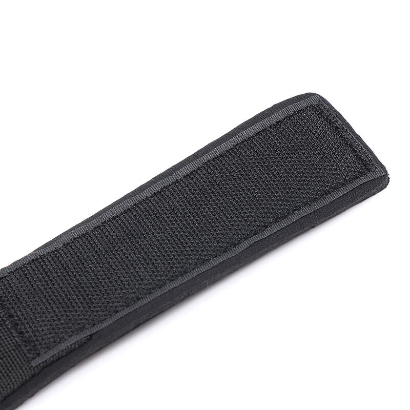 OHMAMA FETISH - FETISH NEOPRENE GAG COM ALGEMAS DE MÃO