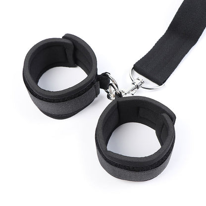 OHMAMA FETISH - FETISH NEOPRENE GAG COM ALGEMAS DE MÃO