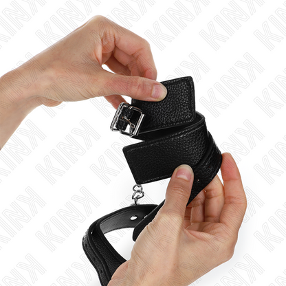 KINK - RESTRIÇÕES DE PULSO COM PADRÃO DE COBRA PRETO AJUSTÁVEL 20-28 CM X 5,4 CM