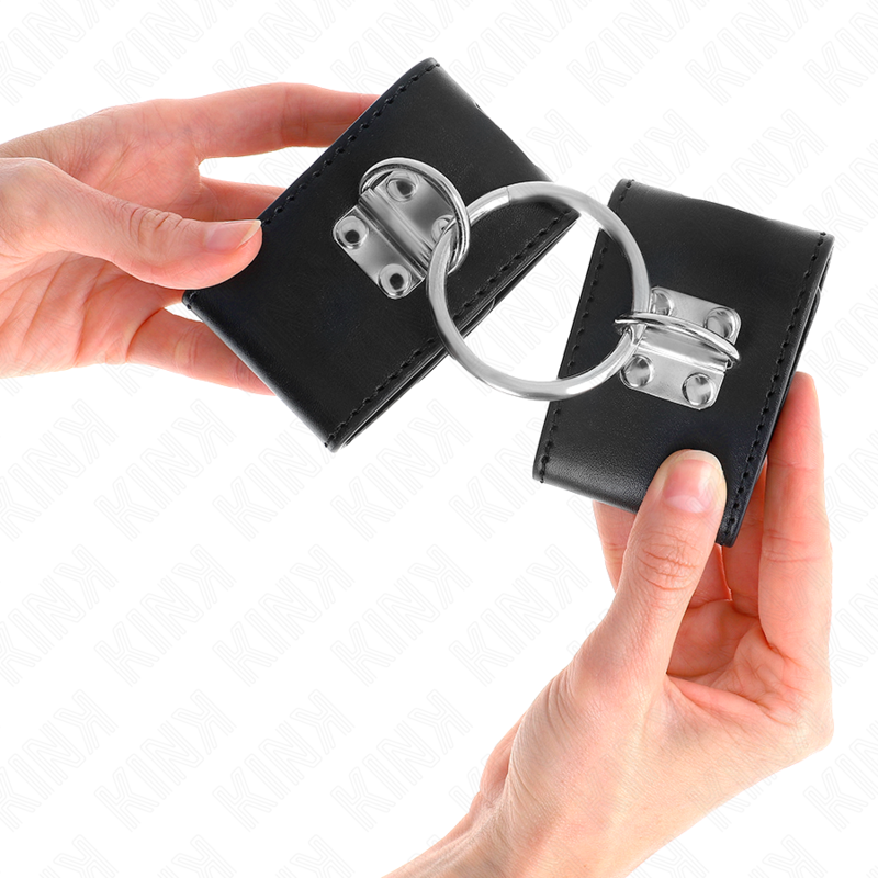 KINK - RESTRIÇÕES DE PUNHO FIXAS COM FECHO DE ANEL E CADEADO PRETO AJUSTÁVEL 16-23 CM X 5,5 CM