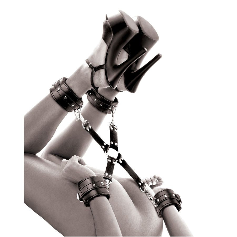 FETISH FANTASY EDIÇÃO LIMITADA - CUMFY HOGTIE